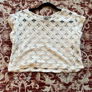 Crochet crop top, floral design